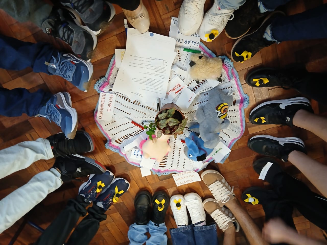 CÍRCULOS JR - EE MARIA BANDARRA - SETEMBRO AMARELO