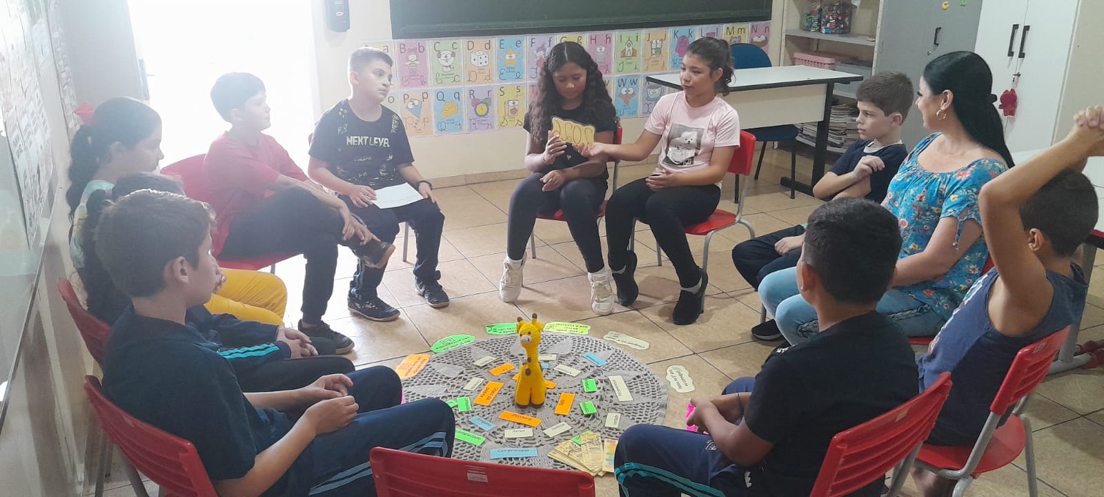 Círculos de boas-vindas no volta às aulas 2026